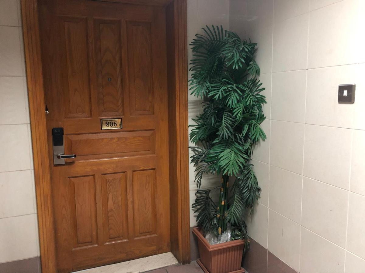 New Royal Mark Hotel Apartments ドバイ エクステリア 写真
