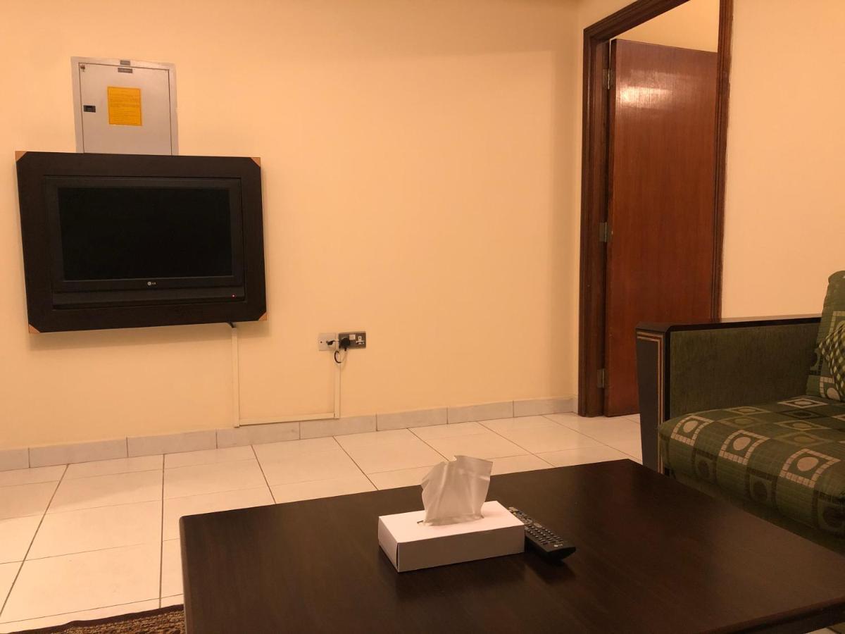 New Royal Mark Hotel Apartments ドバイ エクステリア 写真